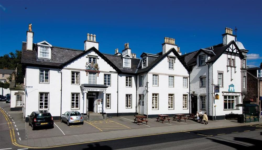 Burnett Arms Hotel Banchory Bagian luar foto